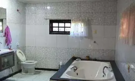 Ocean vende:  Maricá,  Bosque fundo, casa 5 quartos, sendo 1suíte +Hidro, varanda, só a vista!!