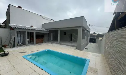 Ocean vende:  Itaipuaçu, casa 2quartos sendo 1suíte), escritório, piscina, churrasqueira.