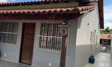 Ocean vende: Itaipuaçu, casa 2 quartos(1suíte), área gourmet, piscina, porcelanato, churrasqueira.