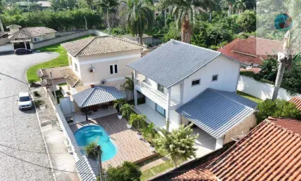 Ocean vende: Itaipuçu, Condomínio, duplex 4 quartos(1suíte master), espaço gourmet ,piscina, garagem