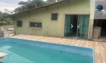 Ocean vende: Niterói, Itaipu, Casa 2 quartos, sendo 1suíte, piscina, churrasqueira, área de serviço,