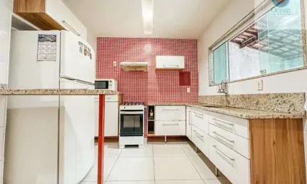 Ocean vende: Maria Paula, casa 2 suítes, anexo, área serviço, garagem. próximo a via principal