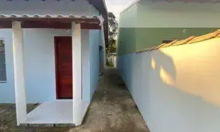 Ocean vende: Maricá, Casa, 2 quartos (1 suíte), Cozinha Amaricana, poço instalado, 370m² terreno.