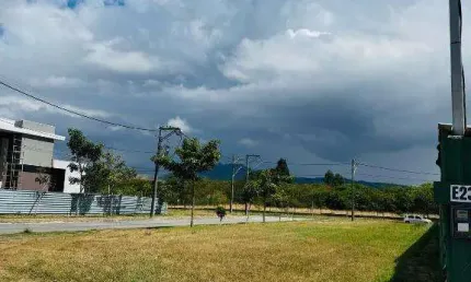 Ocean vende:  maricá, alphaville, terreno 409m², escritura/rgi, ótima localização esquina exclusiva