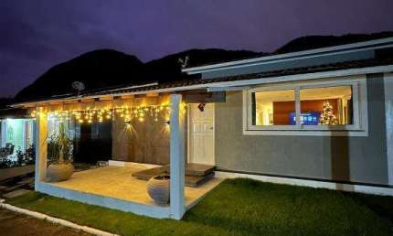 Ocean Vende: Recanto, Condomínio, Casa, 3 quartos sendo 1 suíte, (ar Split), Área de lazer.