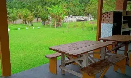 Ocean vende: Maricá, Itaocaia Valley, casa/galpão, 2 banheiros, cozinha, amplo galpão, área de lazer
