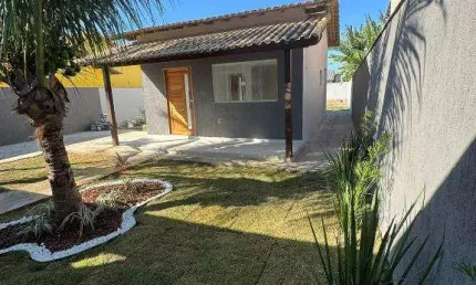 Ocean vende:  Maricá, Itaipuaçu, casa 3 quartos, sendo 1 suíte, porcelanato, terreno 480M².