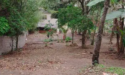 Ocean vende: itaipuaçu, próximo dpo, 2 pequenas casas, quarto, sala, coz., banheiro, lote  1200m²