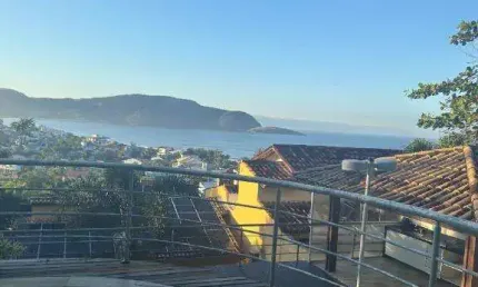 Ocean vende: niterói, camboinhas, terreno 400m², murado, piscina, sauna , área gourmet. escritura.