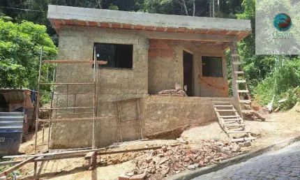Ocean vende: niterói, ubá oceânico, terreno c/ casa inacabada 430m², só a vista,  oportunidade!!