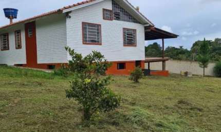 Chacara/Perto de tudo/20min/São Jose/Curitiba/só mmudar/R$499mil