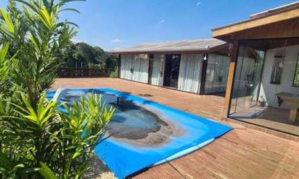 Chácara com piscina  no Caminho do Vinho  8201 m² por R$ 1.350.000