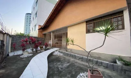 Casa com 5 dormitórios à venda, 304 m² por R$ 1.200.000,00 - Prata - Campina Grande/PB
