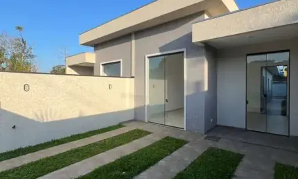 Casa térrea com Piscina e 100 m²  Balneário Nereidas prox Bavaresco