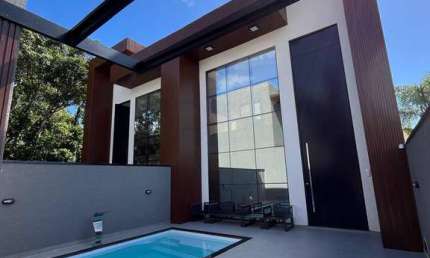 Casa Nova Alto Padrão com Piscina Baln.Estoril em Guaratuba última unidade