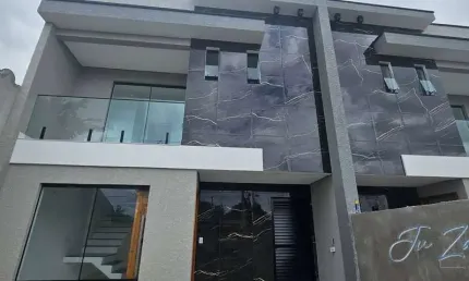 Sobrado Novo com Piscina excelente padrão  Bal. Solimar Matinhos-PR