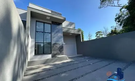 CASA COM PISCINA, 1 SUÍTE + 2 QUARTOS, BAL PRINCESA DO MAR