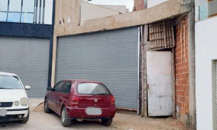 Lote murado, com portão eletrônico - Bairro Vila Bretas, Governador Valadares!