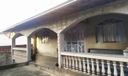 Linda Casa com 681 m² de área total -  Bairro Ana Rita, em Timóteo!