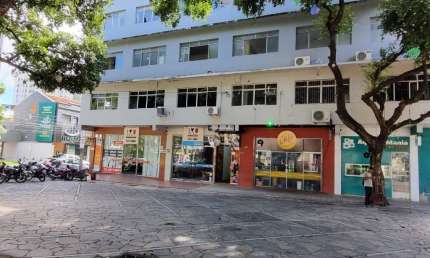 Sala Comercial à Venda – Localização Estratégica no Centro, Governador Valadares