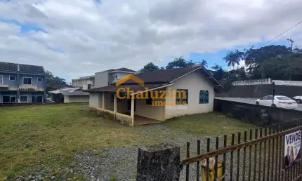 Terreno em ponto estratégico no bairro  Vila Nova, Joinville/SC