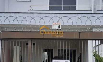 Casa com 3 quartos à venda na Rua Pasteur, Iririú, Joinville