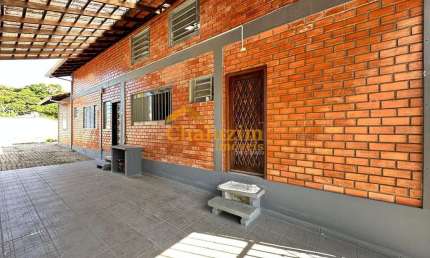 Casa comercial para alugar na Rua Piratuba, 607, Bom Retiro, Joinville