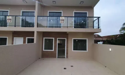 Sobrado com 4 dormitórios à venda, 133 m² por R$ 620.000 - Itapema do Sai - Itapoá/SC