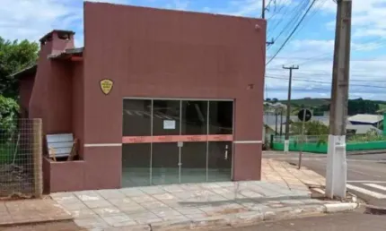 Ponto comercial com 98 m², no centro de mangueirinha pr.