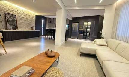 Apartamento Alto Padrão no Centro, 1 Suíte + 2 Quartos, 3 Vagas