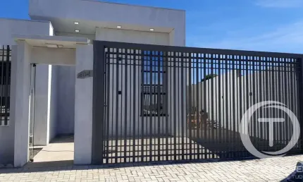 Casa no bairro Verona Pronto para morar, 1 suíte, 2 quartos.
