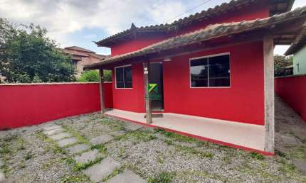 Casa à venda em Casimiro de Abreu-RJ, Barra de São João: 2 quartos, 1 suíte, 1 sala, 2 banheiros, 1 vaga de garagem, 88,96m².