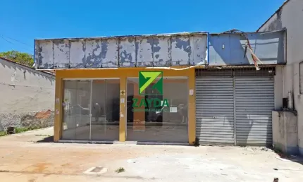 Ponto comercial de frente para a Rodovia Amaral Peixoto no Centro de Barra de São João