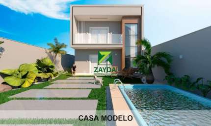 Casa totalmente independente com 02 suítes, no Centro de Barra de São João.