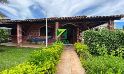 Casa à venda em Rio das Ostras-RJ: 3 quartos, 2 suítes, 2 salas, 3 banheiros, 3 vagas de garagem, 350m² de área.