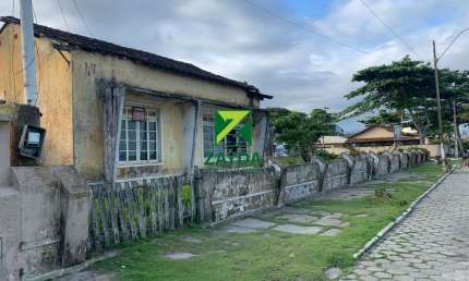Casa em amplo terreno, com 660m² de área total, no Praião, em Barra de São João. OPORTUNIDADE PARA INVESTIMENTO