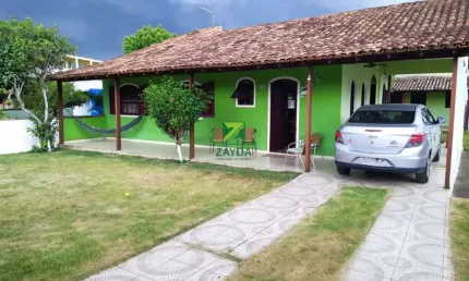 Casa à venda em Cabo Frio-RJ, Unamar: 5 quartos, 2 salas, 4 banheiros, 4 vagas, 250m² de área. Imperdível!