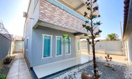 Casa triplex a beira mar com 04 quartos no bairro Vila Campo Alegre em Barra de São João.