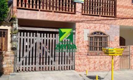 Casa à venda em Casimiro de Abreu-RJ, bairro Peixe Dourado II: 8 quartos, 1 suíte, 2 salas, 3 banheiros, 1 vaga, 1,11 m².