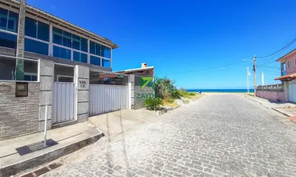 Imperdível oportunidade de casa à venda em Casimiro de Abreu-RJ, Vila Campo Alegre - Barra de São João: 4 quartos, 3 suítes, 2 salas, 3 banheiros, 2 vagas de garagem e 160,00 m² de área.