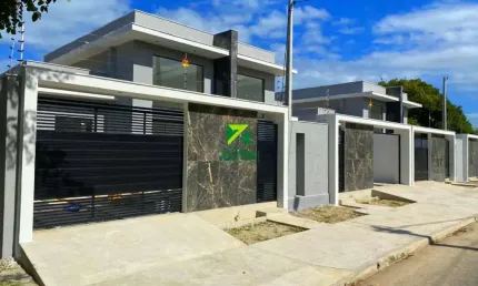 Casa à venda em Rio das Ostras-RJ, bairro Serramar, 3 quartos, 1 suíte, 1 sala, 2 banheiros, 1 vaga, 78m². Venha conferir!