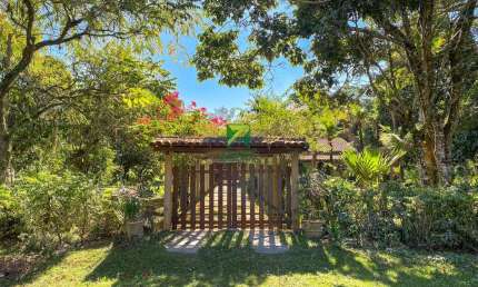 Chácara à venda em Cabo Frio-RJ, Unamar (Tamoios) com 800m² de terreno