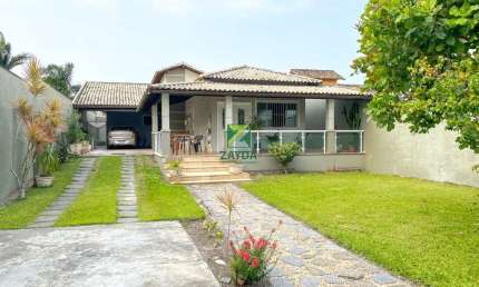 Imperdível! Casa de 4 quartos com 2 suítes na Vila Campo Alegre, Barra de São João-RJ - 250m² - 2 vagas de garagem