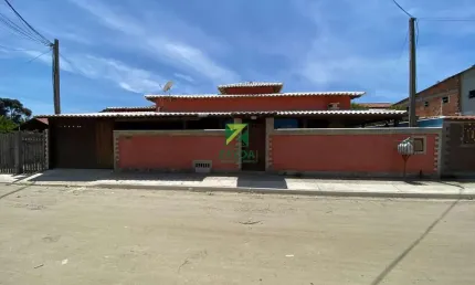 Casa à venda em Casimiro de Abreu-RJ, bairro Santa Irene - Barra de São João: 2 quartos, 1 suite, 1 sala, 2 banheiros, 1 vaga, 96m².