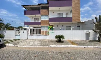 Casa Triplex de Luxo  com vista para o mar em Unamar: 04 suítes, 02 salas, 08 banheiros, 30 vagas de garagem.