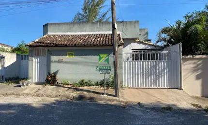 Casa linear à venda em Rio das Ostras no Parque das Flores. Oportunidade