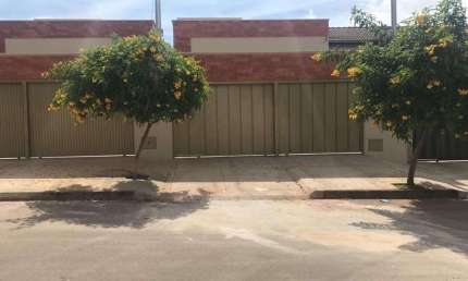 CASA DE ALTO PADRÃO COM 3 SUÍTES DE 140,00 m² À VENDA NO JARDIM ATLÂNTICO