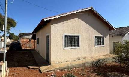 três casa a vende em santo Antônio de goiás,  casa 2 quartos