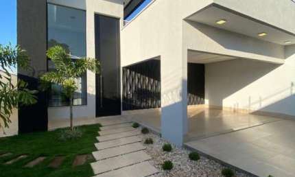 Casa à venda com 3 quartos sendo 2 Suítes no Setor Cristina Expansão - Trindade