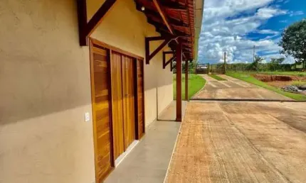Chácara à venda de 4 mil metros, rica em água no  município de Roselândia